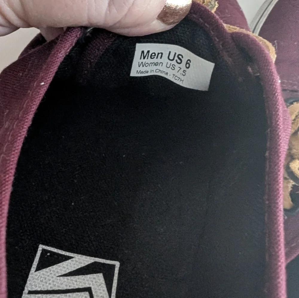 🥁 Vans Port Royalle Authentic Maroon Sneakers